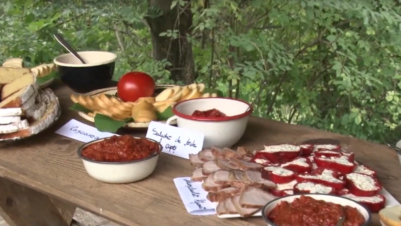 GUSTĂRILE TRADIȚIONALE, CĂRȚI DE VIZITĂ PENTRU ROMÂNIA PITOREASCĂ
